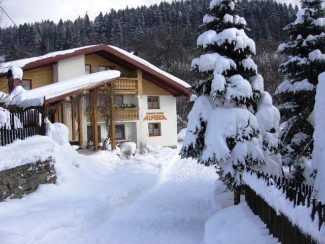 Rodinne Apartmany Alpinka أوسكادنيكا المظهر الخارجي الصورة